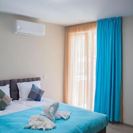 בית הארחה The Rock 4*