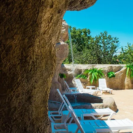 The Rock Guest house *