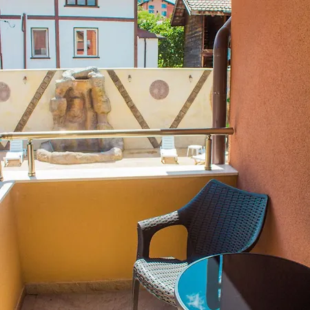 The Rock בית הארחה